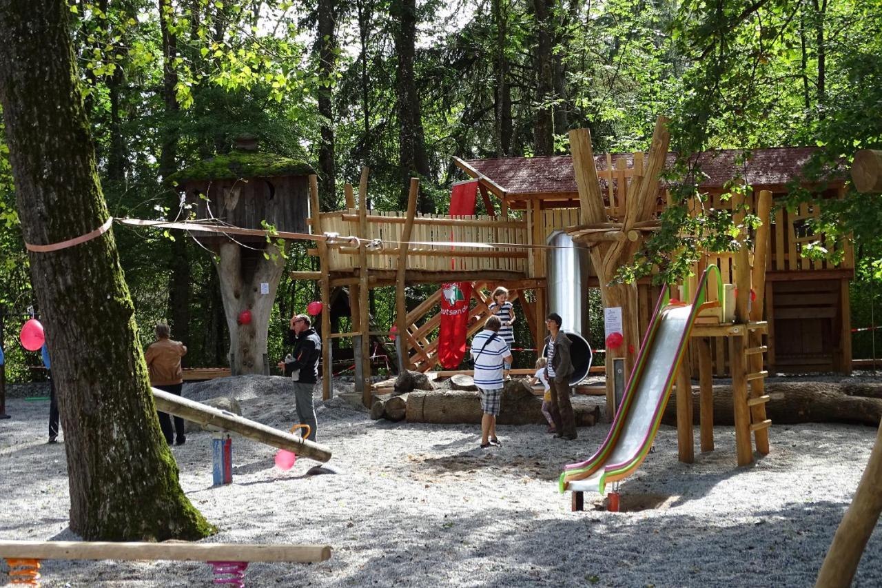 Krug'S Family Hostel Und Restaurant Weilheim in Oberbayern Buitenkant foto