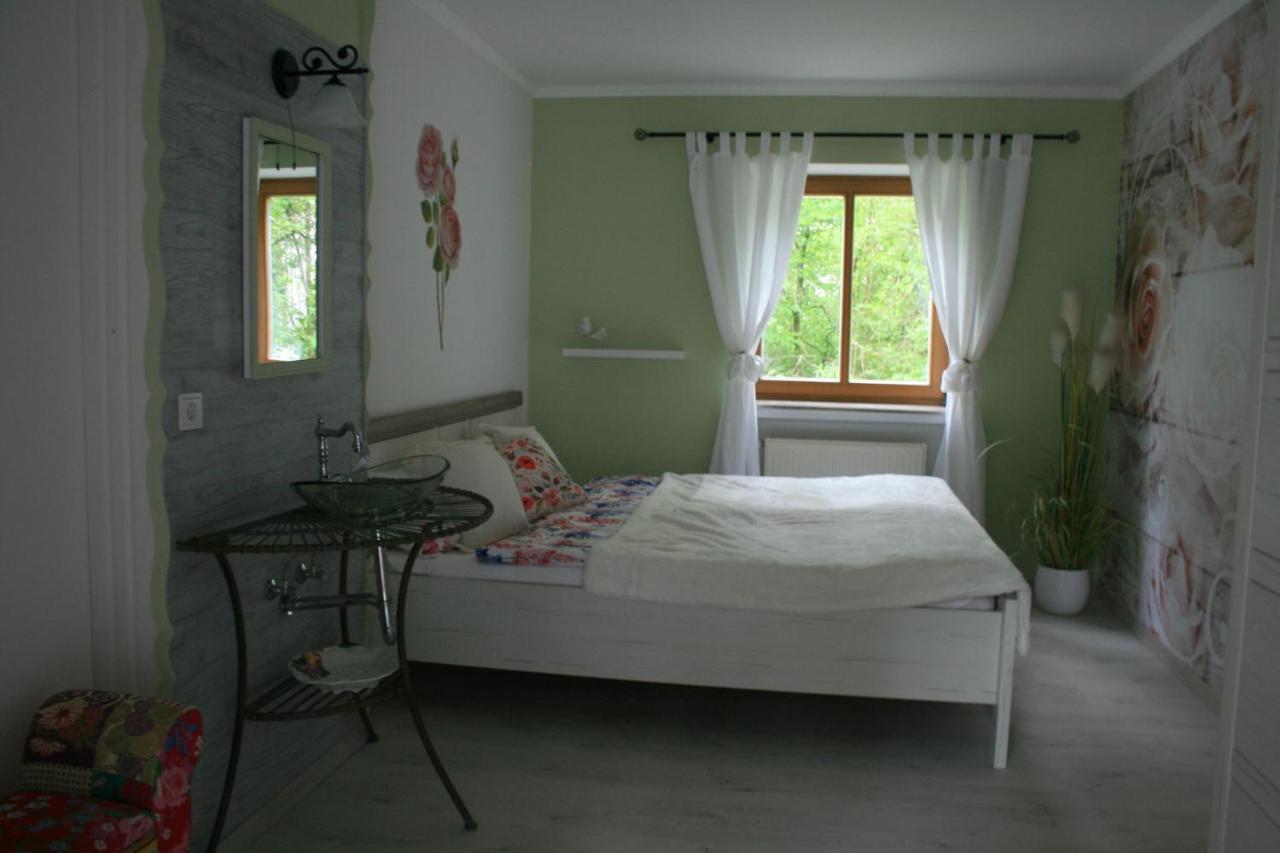 Krug'S Family Hostel Und Restaurant Weilheim in Oberbayern Buitenkant foto