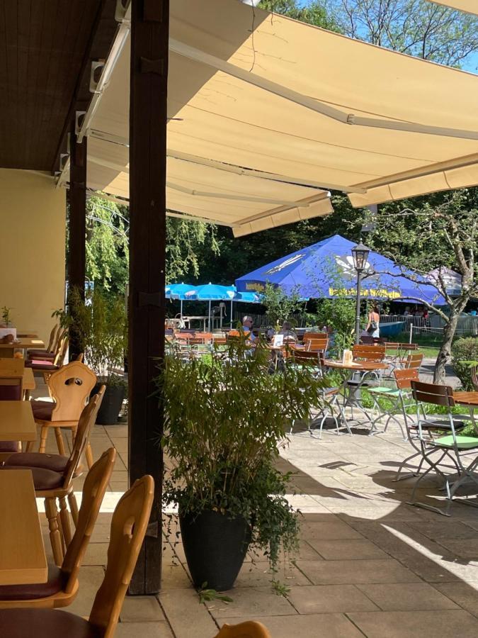 Krug'S Family Hostel Und Restaurant Weilheim in Oberbayern Buitenkant foto