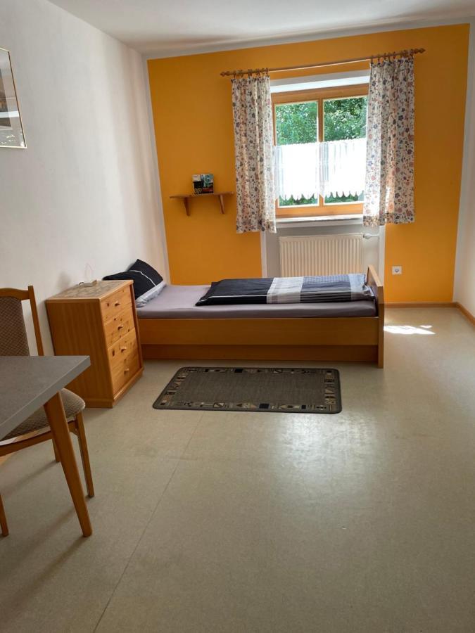 Krug'S Family Hostel Und Restaurant Weilheim in Oberbayern Buitenkant foto
